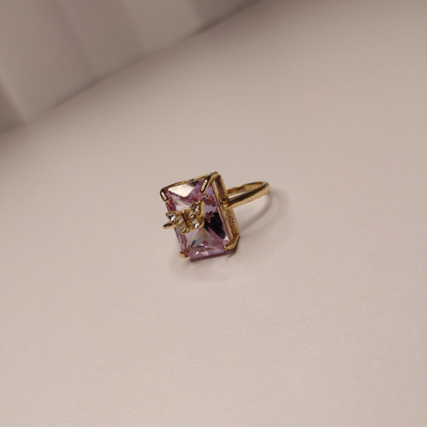 Elegant Gold-Plated Promise Ring – Inlaid Purple Zirconia with Butterfly Accent